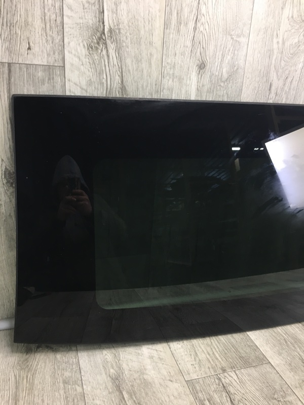 Стекло панорамной крыши переднее VENZA 09-16