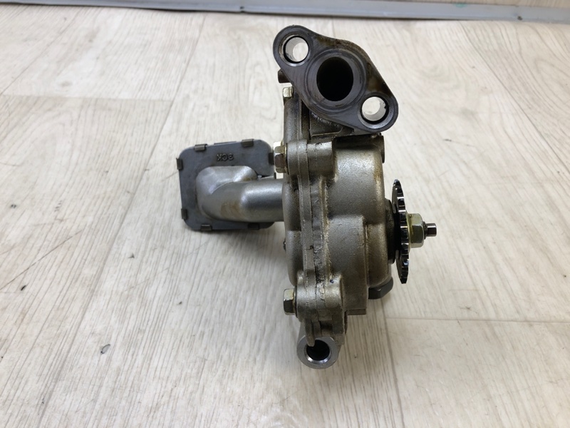 Масляный насос SOLARA 03-09 COUPE 2.4 2AZFE