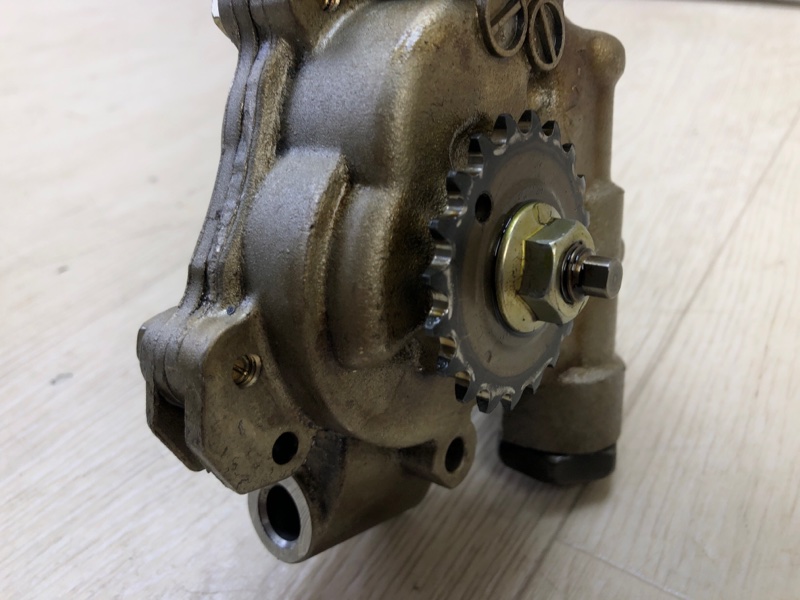 Масляный насос SOLARA 03-09 COUPE 2.4 2AZFE