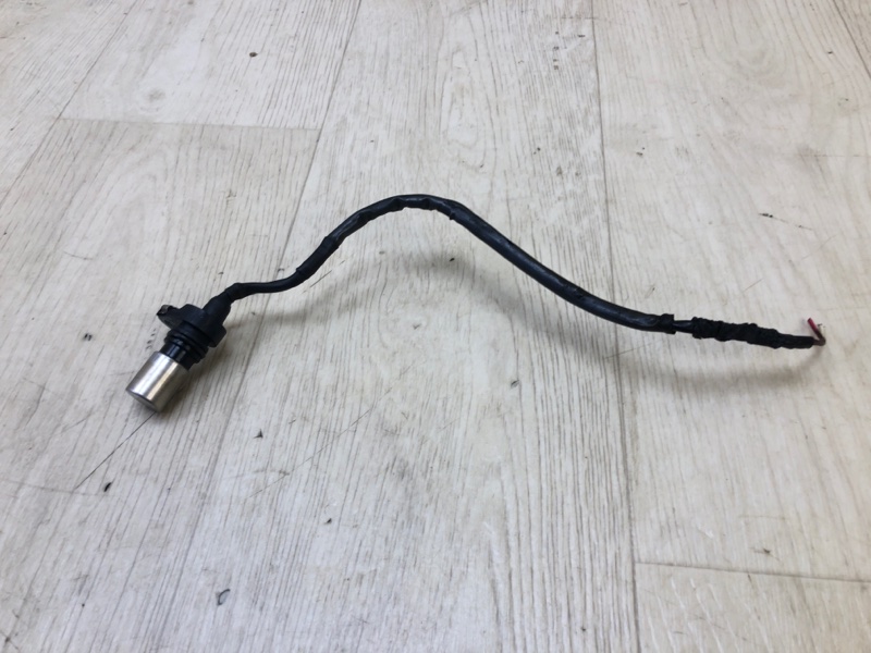 Датчик положения коленвала TOYOTA SOLARA 03-09 COUPE 2.4 2AZFE