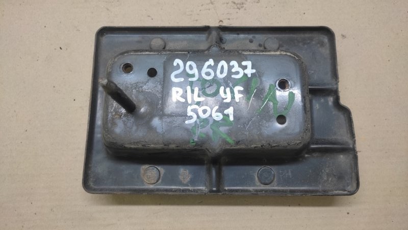 Кронштейн усилителя заднего бампера правый HYUNDAI SONATA YF 10-14 2012 2.4 G4KK 86642-4R000 Б/У