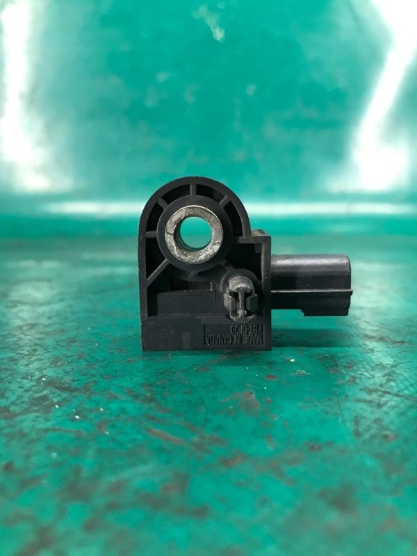 Датчик удара передний левый KIA SORENTO XM 09-14 2.4