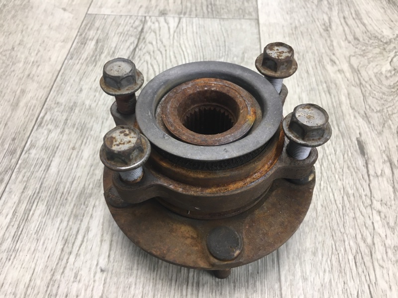 Ступица передняя ROGUE 08-15 2010 S35 2.5 QR25DE Ступица передняя ROGUE 08-15 2010 S35 2.5 QR25DE