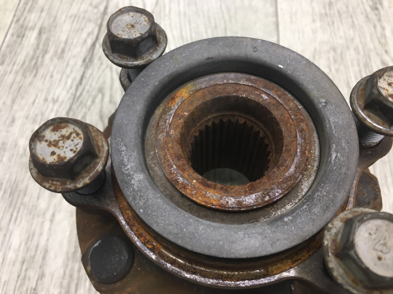 Ступица передняя ROGUE 08-15 2010 S35 2.5 QR25DE Ступица передняя ROGUE 08-15 2010 S35 2.5 QR25DE