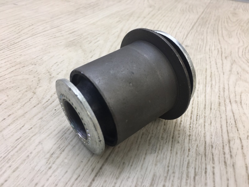 Сайлентблок передний GX470 02-09 Внедорожник