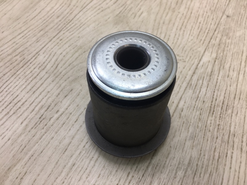 Сайлентблок задний GX470 02-09 Внедорожник