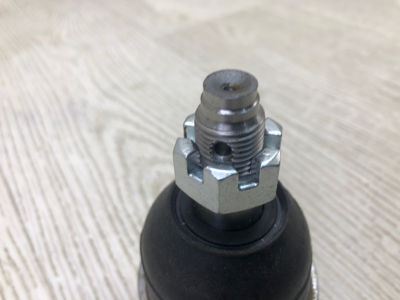 Шаровая опора передняя GX470 02-09