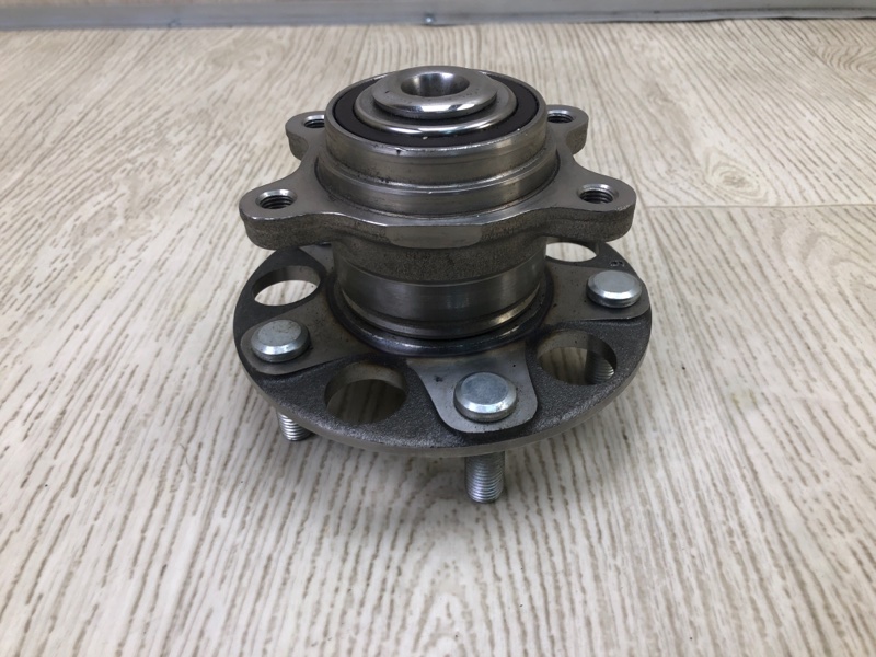 Ступица CIVIC 4D 06-11