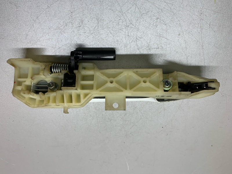 Ручка двери наружная задняя левая HYUNDAI ACCENT RB 10- Ручка двери наружная задняя левая HYUNDAI ACCENT RB 10-