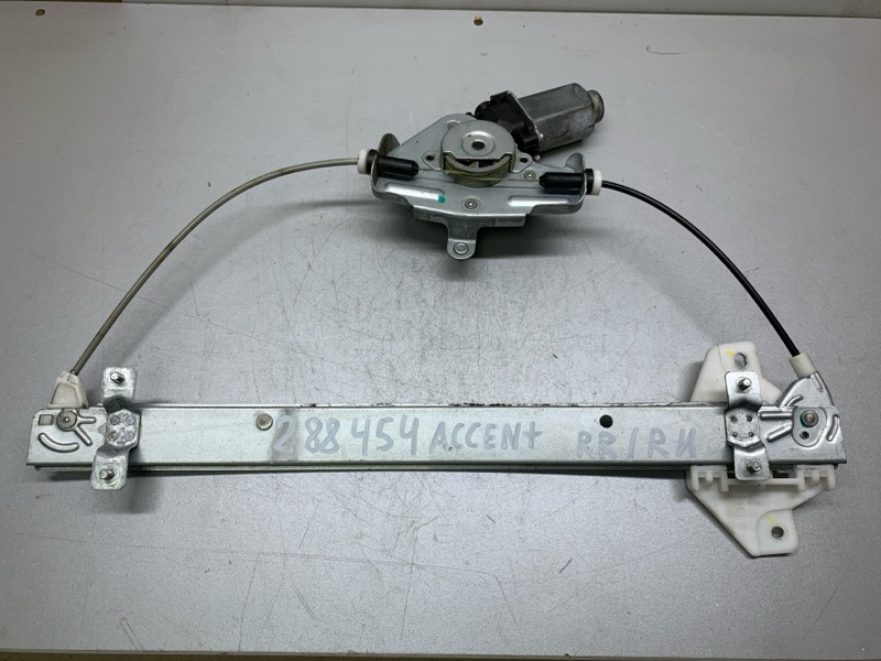 Стеклоподъемник задний правый HYUNDAI ACCENT RB 10- 83402-1R010 Б/У