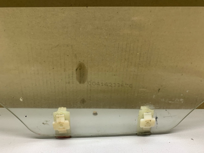 Стекло двери заднее левое HYUNDAI ACCENT RB 10- Стекло двери заднее левое HYUNDAI ACCENT RB 10-