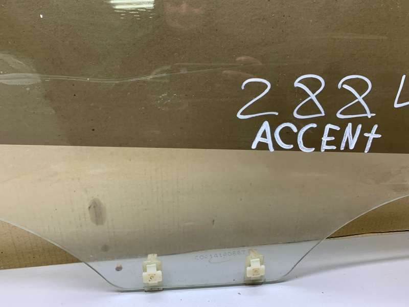 Стекло двери заднее правое HYUNDAI ACCENT RB 10- Стекло двери заднее правое HYUNDAI ACCENT RB 10-