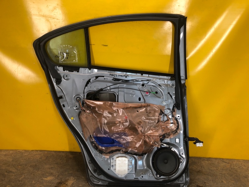 Дверь задняя левая AVENSIS 08-18 Дверь задняя левая AVENSIS 08-18