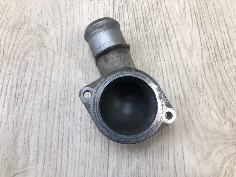 Фланец системы охлаждения FORESTER 12-19 2.5 FB25