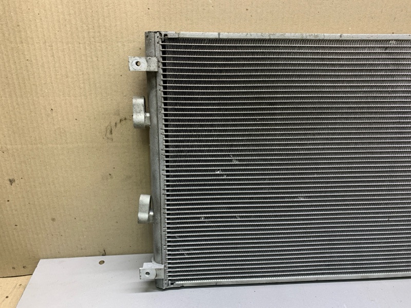 Радиатор кондиционера LEAF 10-17 Радиатор кондиционера LEAF 10-17