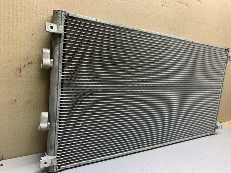 Радиатор кондиционера LEAF 10-17 Радиатор кондиционера LEAF 10-17