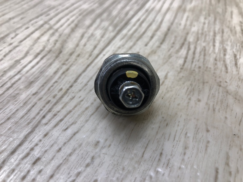 Датчик давления масла ДВС FORESTER 12-19 2.5 FB25