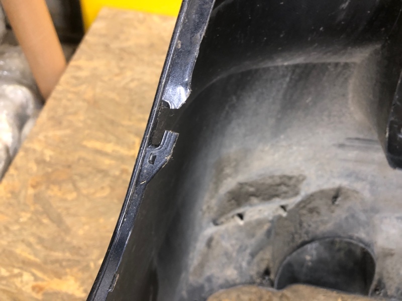 Бампер задний LEGACY 09-15 BM