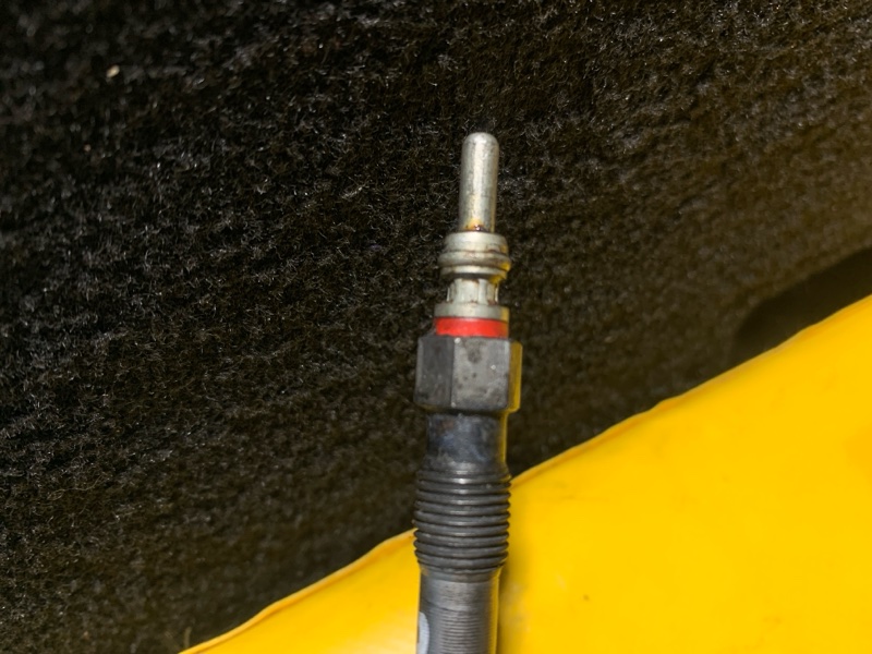 Свеча накала CAYENNE 10-18 2013 CNRB 3.0 DIESEL