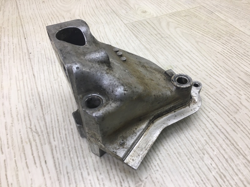 Кронштейн двигателя HONDA ACCORD (UC) 02-08 3.0 J30A4