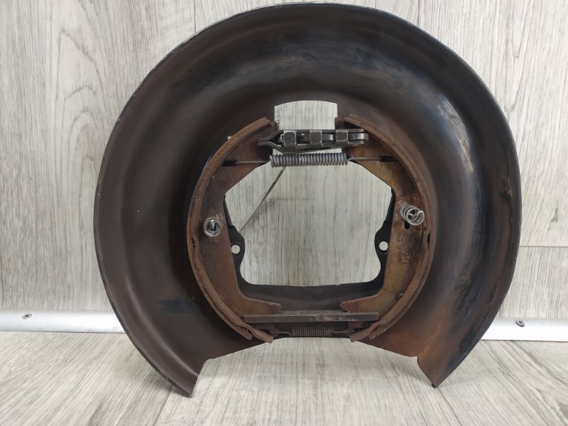 Тормозной механизм задний правый VOLVO S60 00-09 2005 2.5 B5254T2 9434183 Б/У