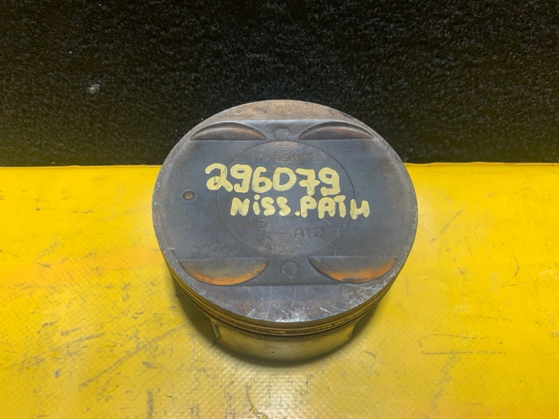 Поршень NISSAN PATHFINDER R52 12-21 2013 3.5 VQ35DE 12010-JA10C Б/У