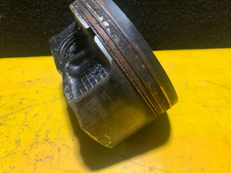 Поршень PATHFINDER R52 12-21 2013 3.5 VQ35DE