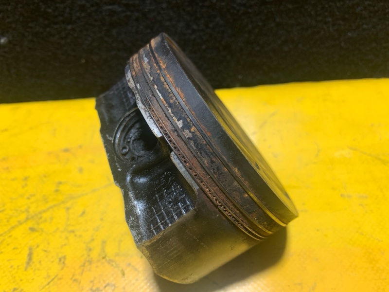 Поршень PATHFINDER R52 12-21 2013 3.5 VQ35DE