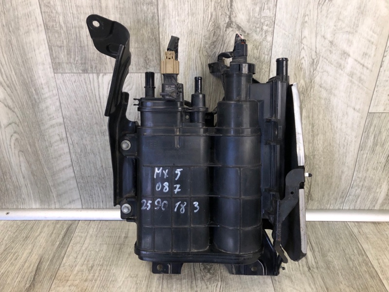 Запчасть абсорбер топливный MAZDA MX-5 15- 2017 COUPE 2.0 PEES-13-96Z Б/У Абсорбер топливный MAZDA MX-5 15- 2017 COUPE 2.0 PEES-13-96Z Б/У