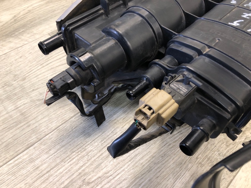 Абсорбер топливный MX-5 15- 2017 COUPE 2.0 Абсорбер топливный MX-5 15- 2017 COUPE 2.0