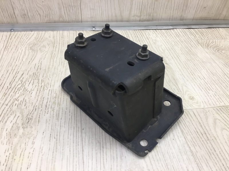 Кронштейн усилителя переднего бампера левый ALTIMA L32 07-12 L32