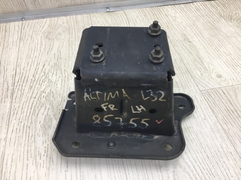 Кронштейн усилителя переднего бампера левый ALTIMA L32 07-12 L32