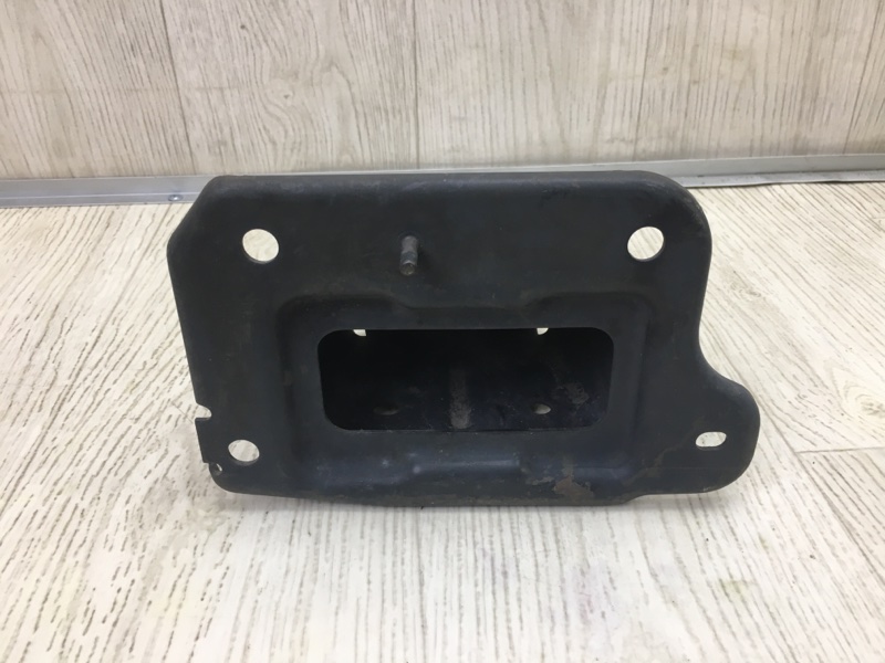 Кронштейн усилителя переднего бампера левый ALTIMA L32 07-12 L32