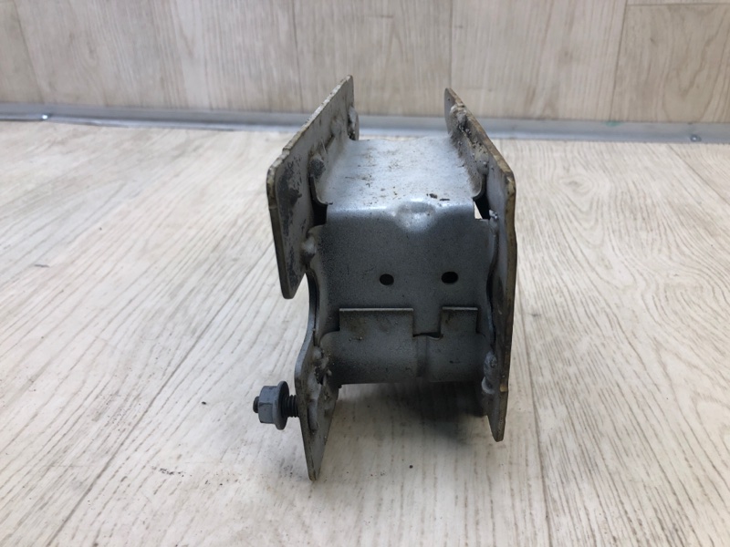 Кронштейн усилителя заднего бампера левый NISSAN ALTIMA L32 07-12