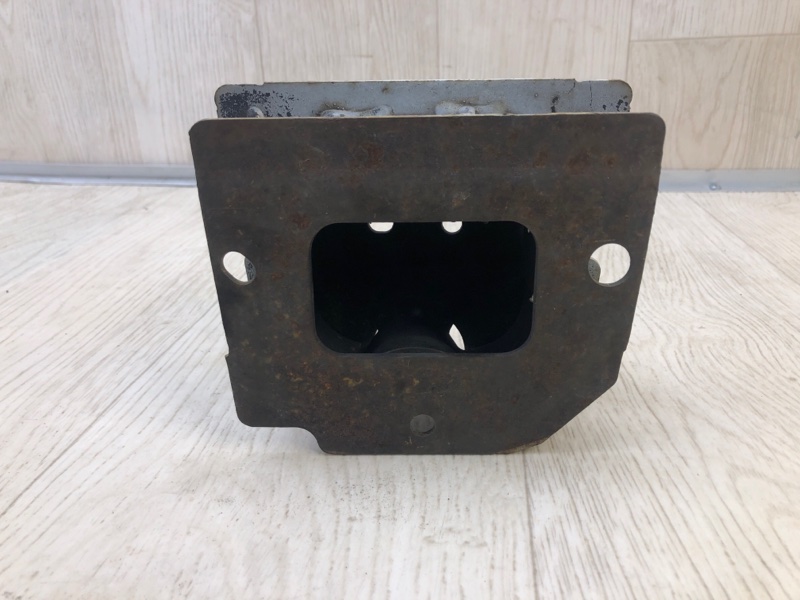 Кронштейн усилителя заднего бампера левый ALTIMA L32 07-12