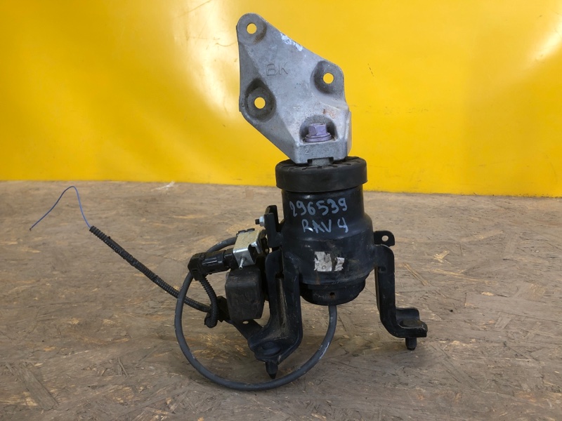 Подушка двигателя TOYOTA RAV4 18- 1236124010 Б/У