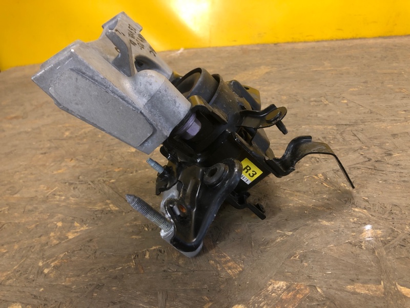 Подушка двигателя правая TOYOTA RAV4 18-