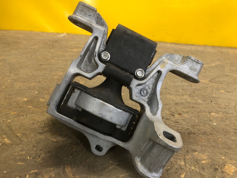 Подушка двигателя CX-3 14-18