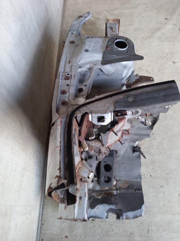 Четверть кузова передняя левый 6 GG 02-07