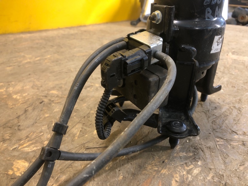 Подушка двигателя RAV4 18-