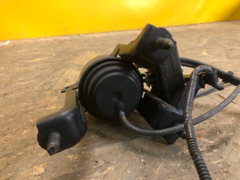 Подушка двигателя RAV4 18-