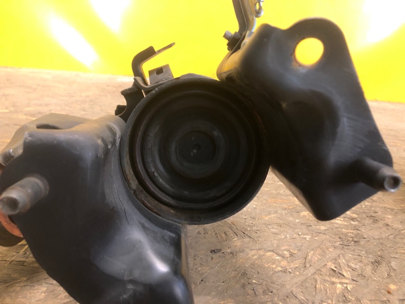 Подушка двигателя RAV4 18-