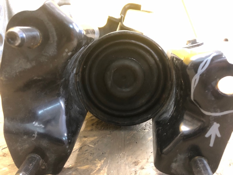 Подушка двигателя RAV4 18-