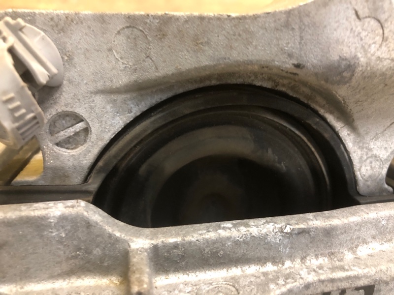 Подушка двигателя MAZDA CX-3 14-18