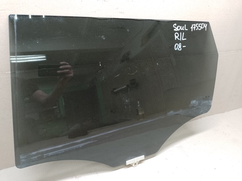 Запчасть стекло двери заднее левое KIA SOUL PS 13-19 2014 PS 2.0 83410-B2000 Б/У Стекло двери заднее левое KIA SOUL PS 13-19 2014 PS 2.0 83410-B2000 Б/У