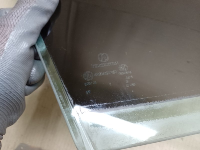 Стекло двери переднее правое TLX 14-17 2017 Седан 2.4