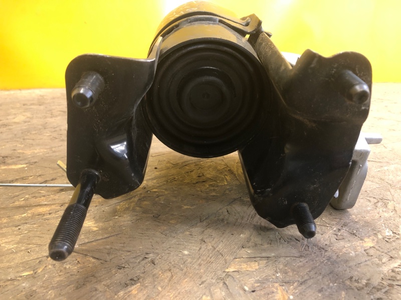 Подушка двигателя RAV4 18-