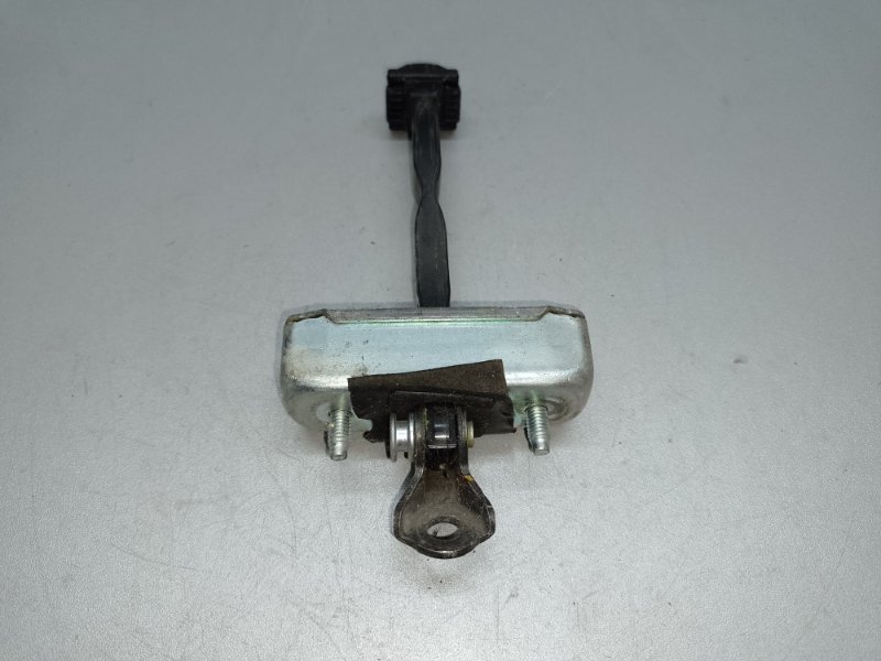 Ограничитель двери задний левый IS250/350 05-13