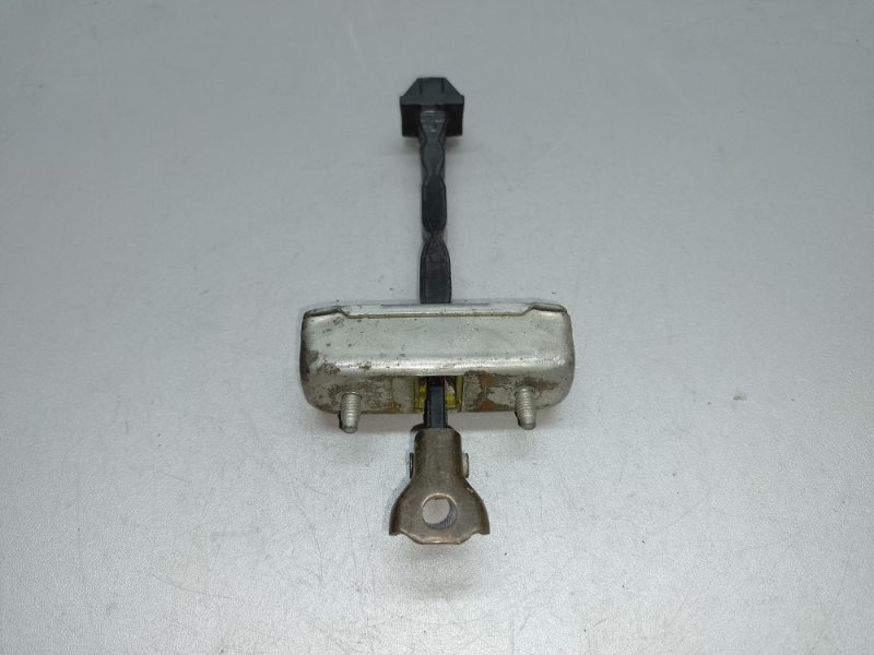 Запчасть ограничитель двери задний левый TOYOTA AVALON 05-12 2005 GSX30 3.5 2GR-FE 68640-AC021 Б/У Ограничитель двери задний левый TOYOTA AVALON 05-12 2005 GSX30 3.5 2GR-FE 68640-AC021 Б/У