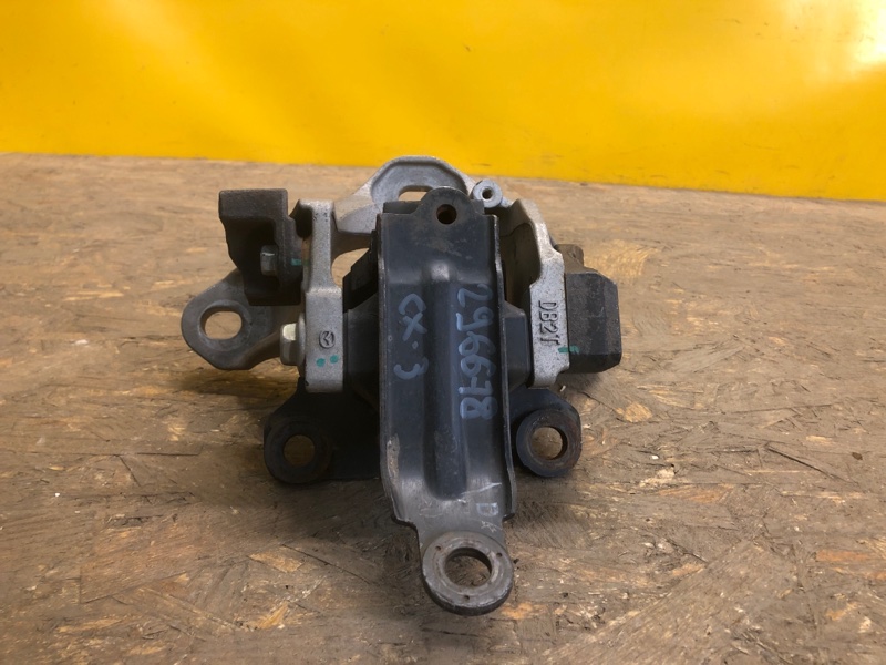 Подушка АКПП MAZDA CX-3 14-18 D10G-39-070A Б/У